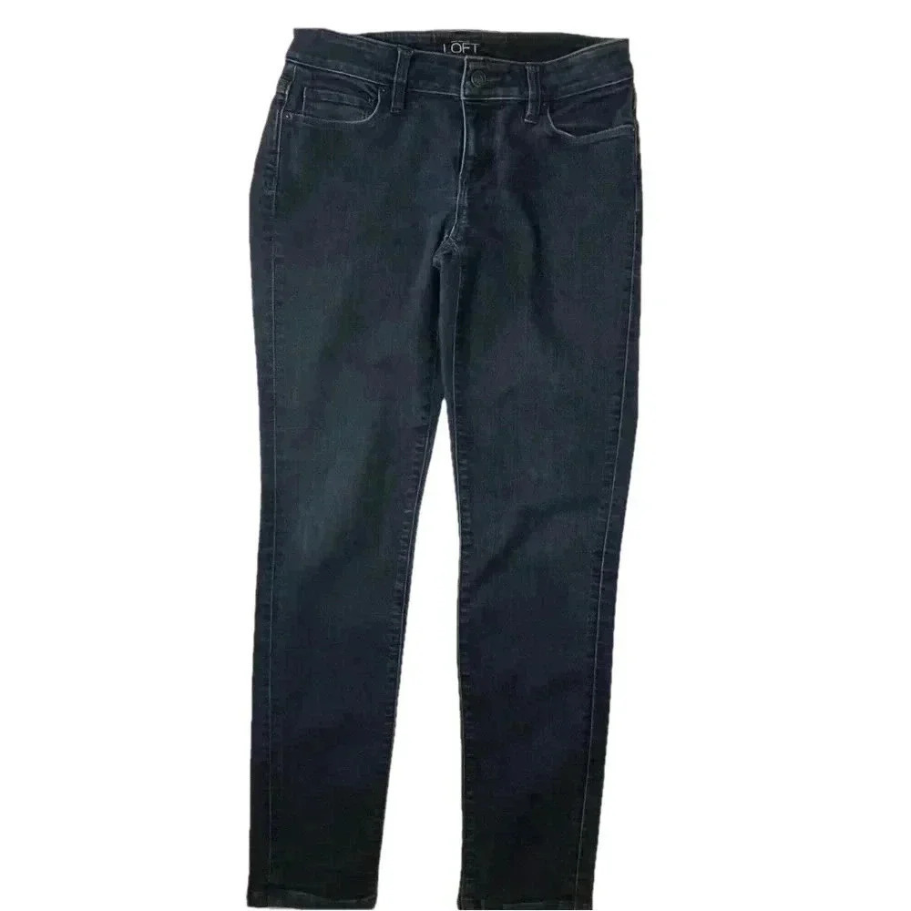 Ann Taylor LOFT Modern Skinny jeans 27/4 medium wash